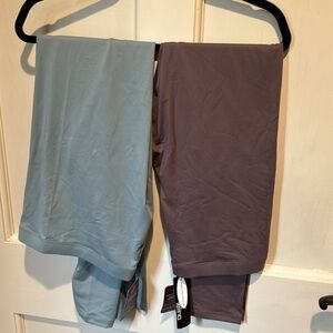 2 Leggings NWT- SZ M blue & plum - Orig $20, now $9 for both